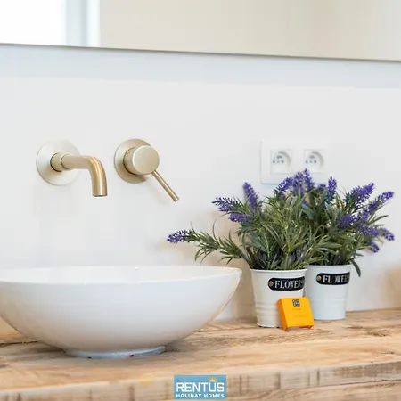 Casa Diva - Renovated House For 12 In Vakantiehuis