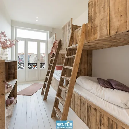 Casa Diva - Renovated House For 12 In * Blankenberge