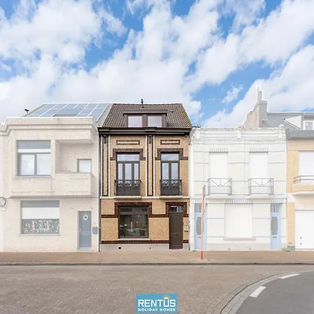 Casa Diva - Renovated House For 12 In Vakantiehuis Blankenberge