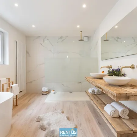 Vakantiehuis Casa Diva - Renovated House For 12 In Blankenberge