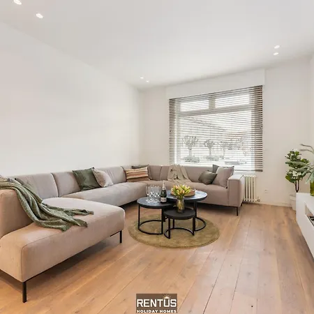 Сasa de vacaciones Casa Diva - Renovated House For 12 In Blankenberge