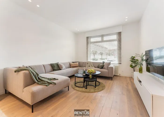 Сasa de vacaciones Casa Diva - Renovated House For 12 In Blankenberge