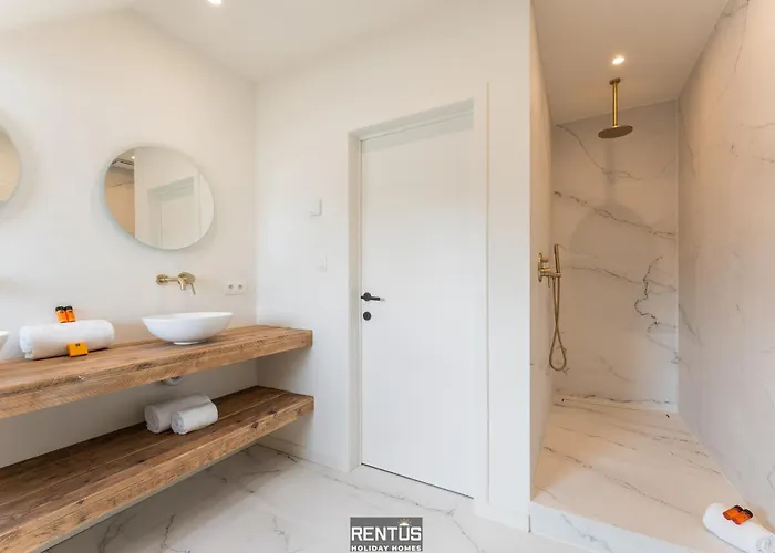 Casa Diva - Renovated House For 12 In Сasa de vacaciones