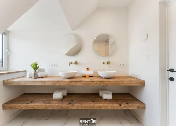 Casa Diva - Renovated House For 12 In Сasa de vacaciones *