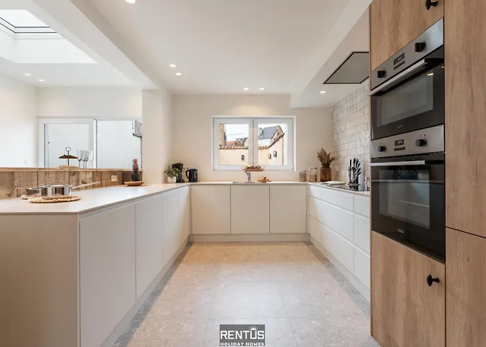 Casa Diva - Renovated House For 12 In Сasa de vacaciones *