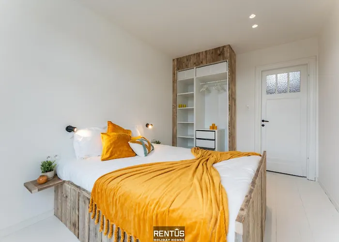 Сasa de vacaciones Casa Diva - Renovated House For 12 In Blankenberge