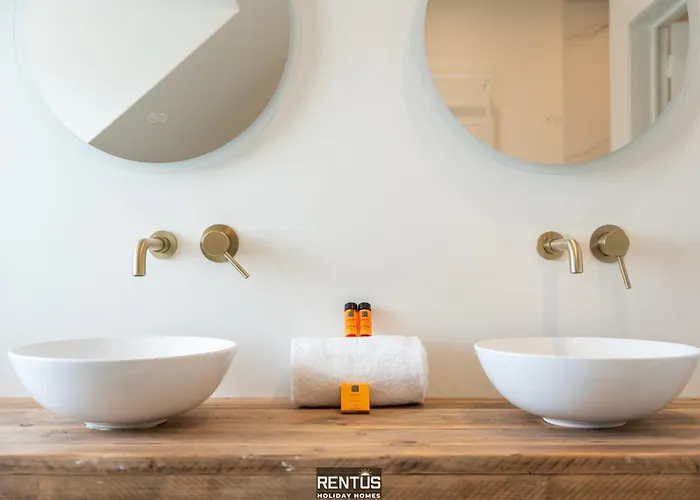 Casa Diva - Renovated House For 12 In * Blankenberge